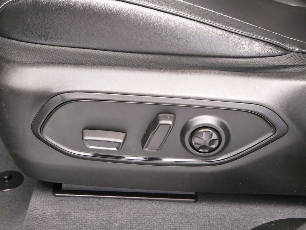 Thumbnail: 2023 Jeep Grand Cherokee - 6