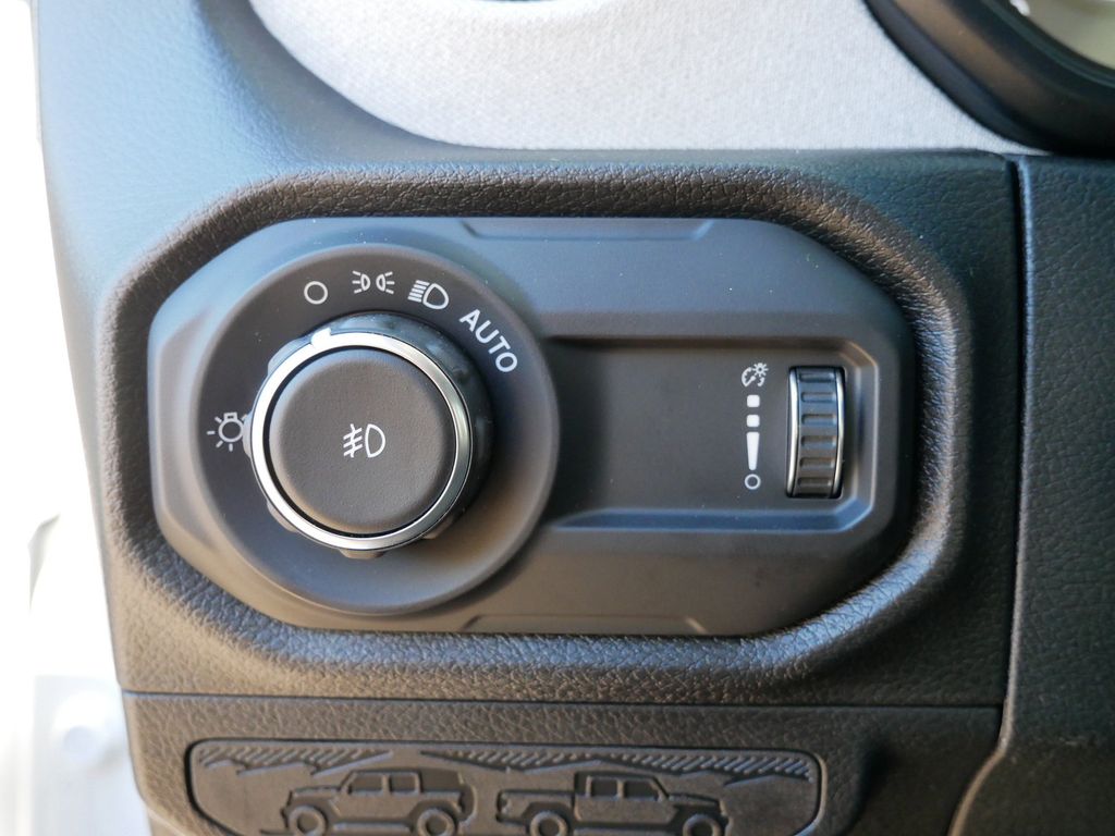 Thumbnail: 2026 Jeep Wrangler - 32