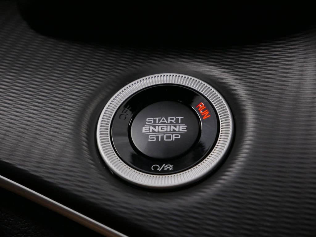 Thumbnail: 2025 Jeep Grand Cherokee - 40