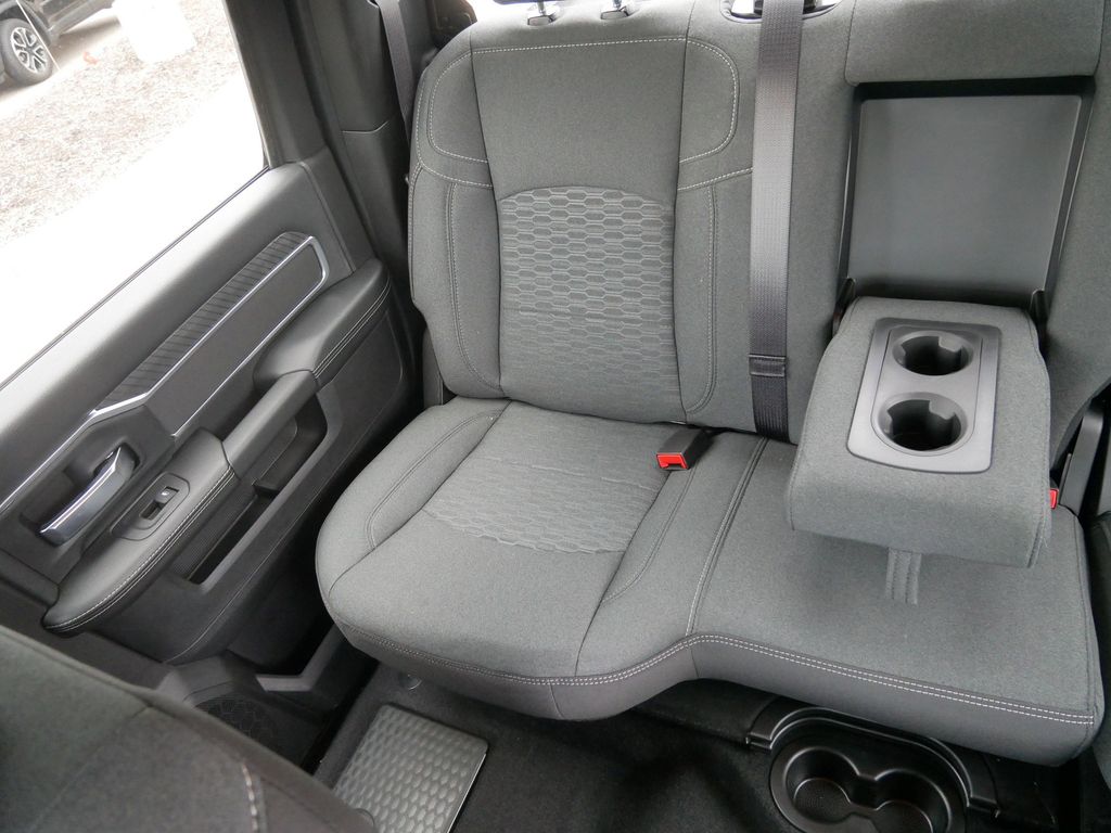 2025 RAM 3500 Big Horn 27