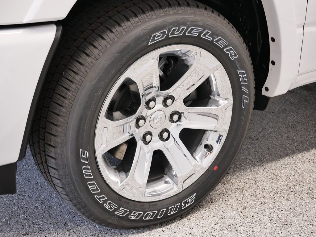 Thumbnail: 2026 RAM 1500 - 18