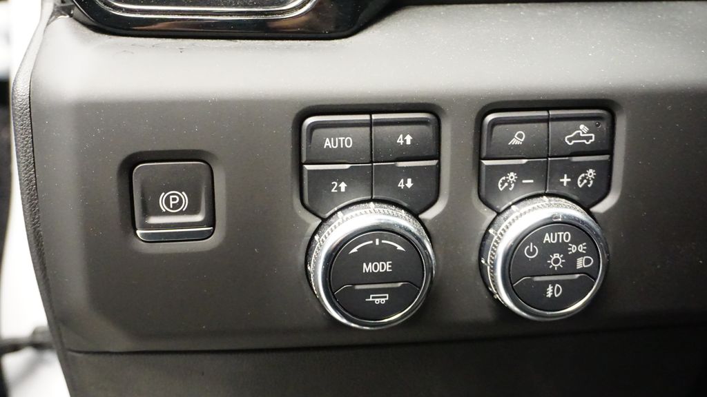 Thumbnail: 2024 GMC Sierra 1500 - 31