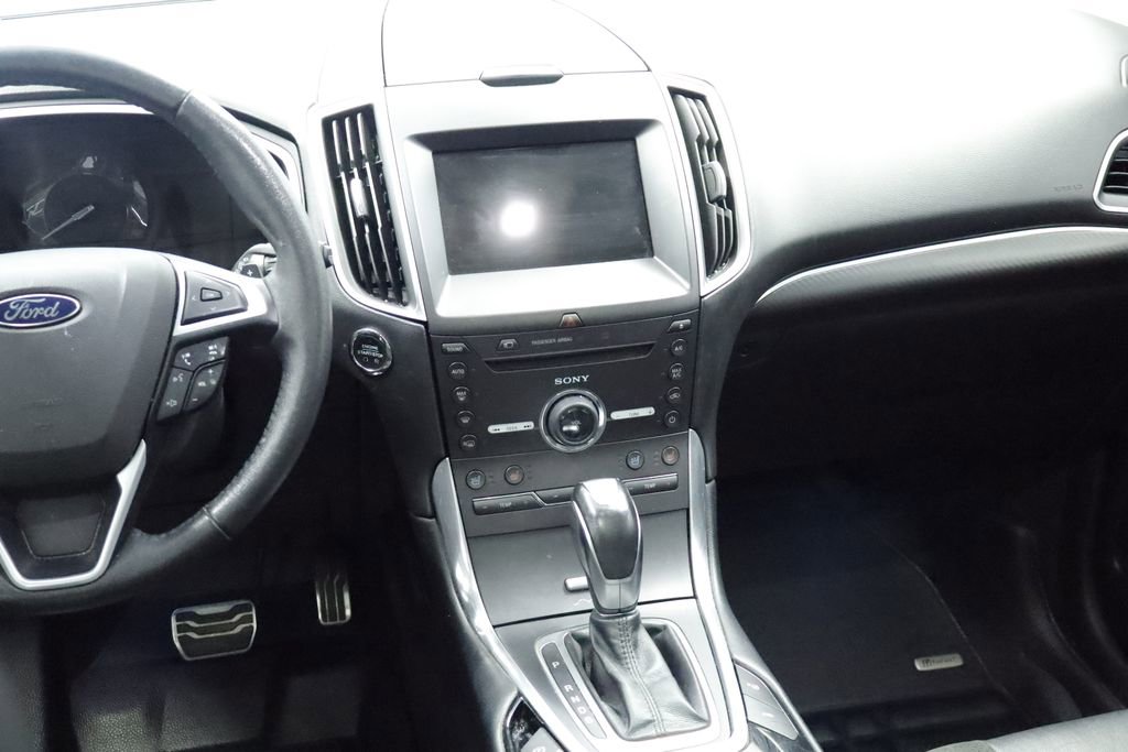 Thumbnail: 2016 Ford Edge - 25