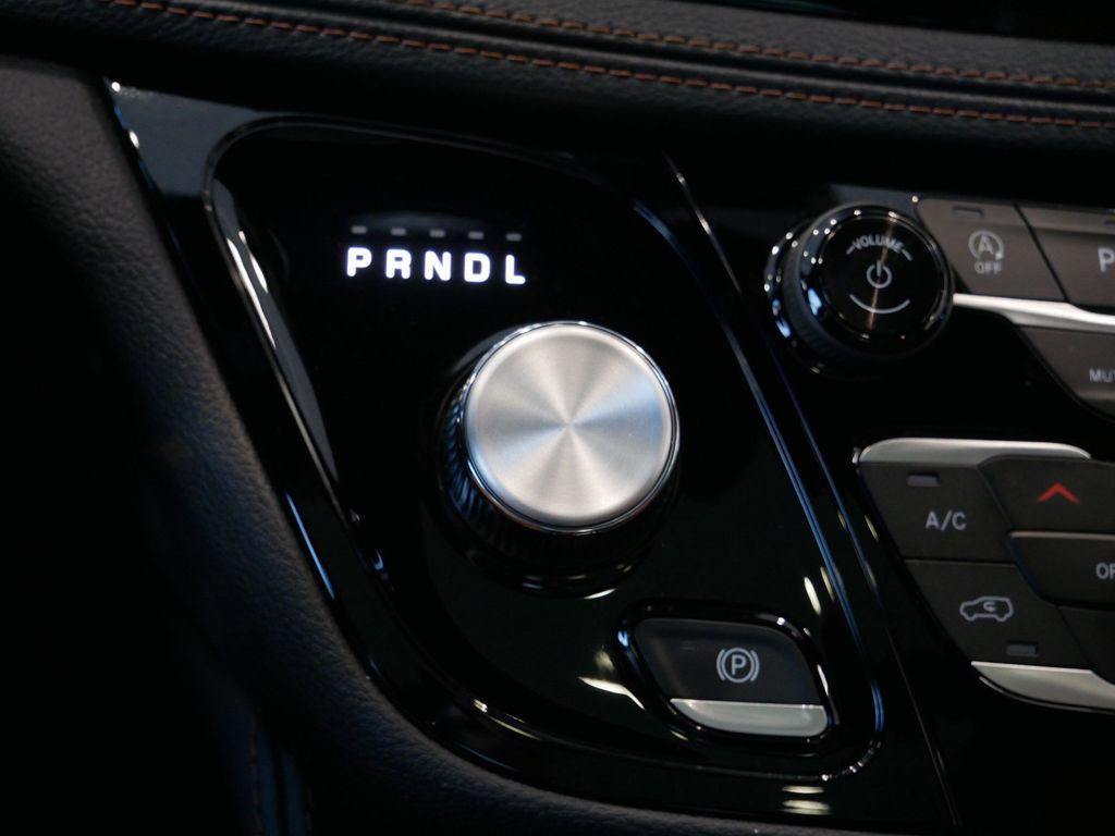 Thumbnail: 2026 Chrysler Pacifica - 50