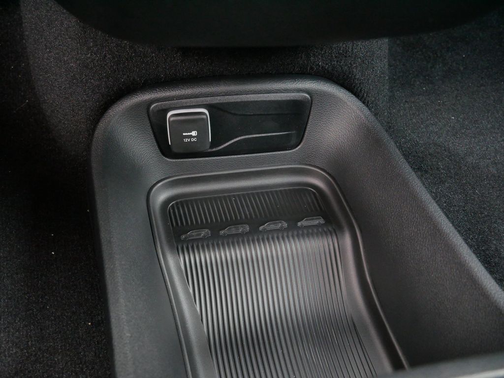 Thumbnail: 2026 Chrysler Pacifica - 39