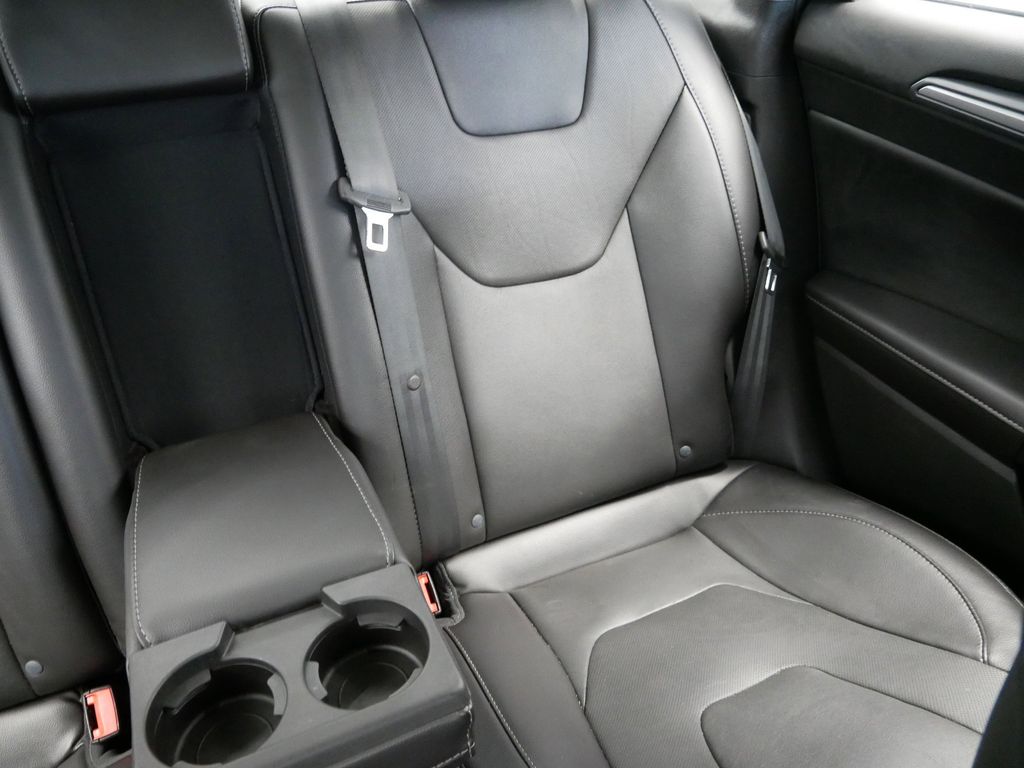 Thumbnail: 2014 Ford Fusion - 14