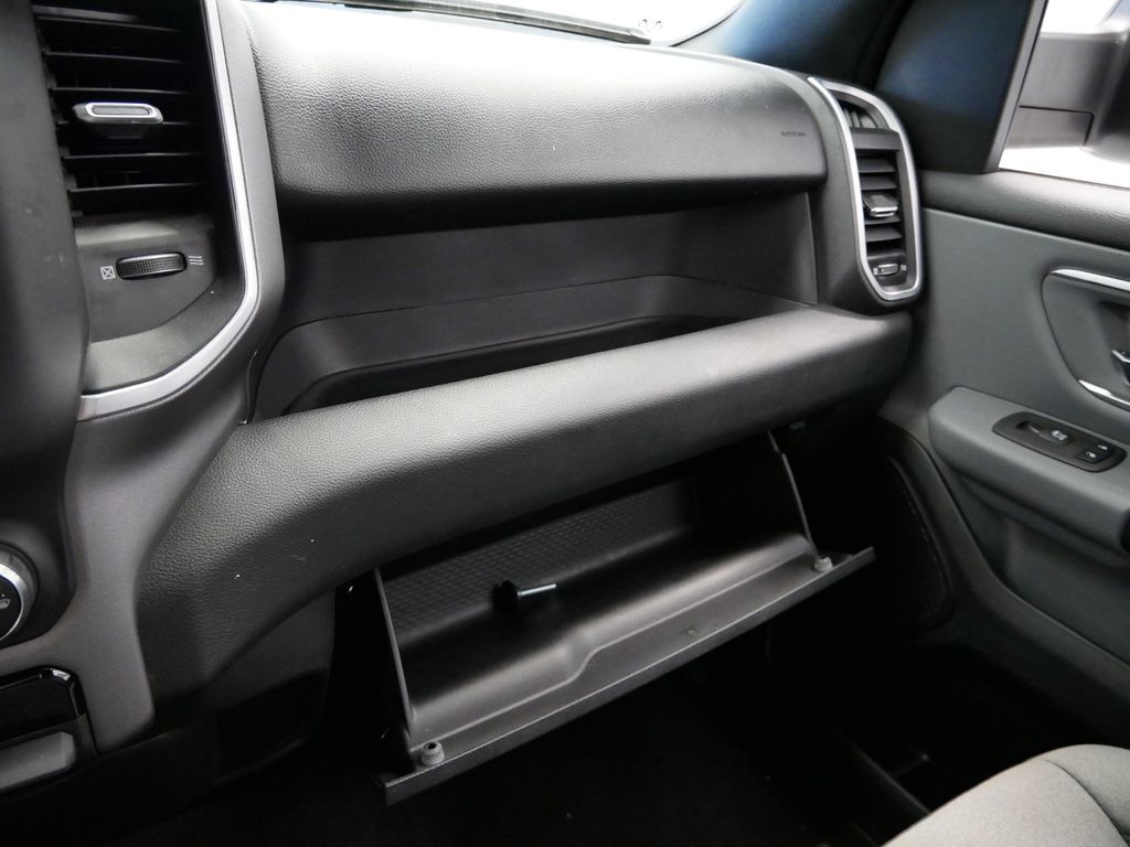 Thumbnail: 2022 RAM 1500 - 39