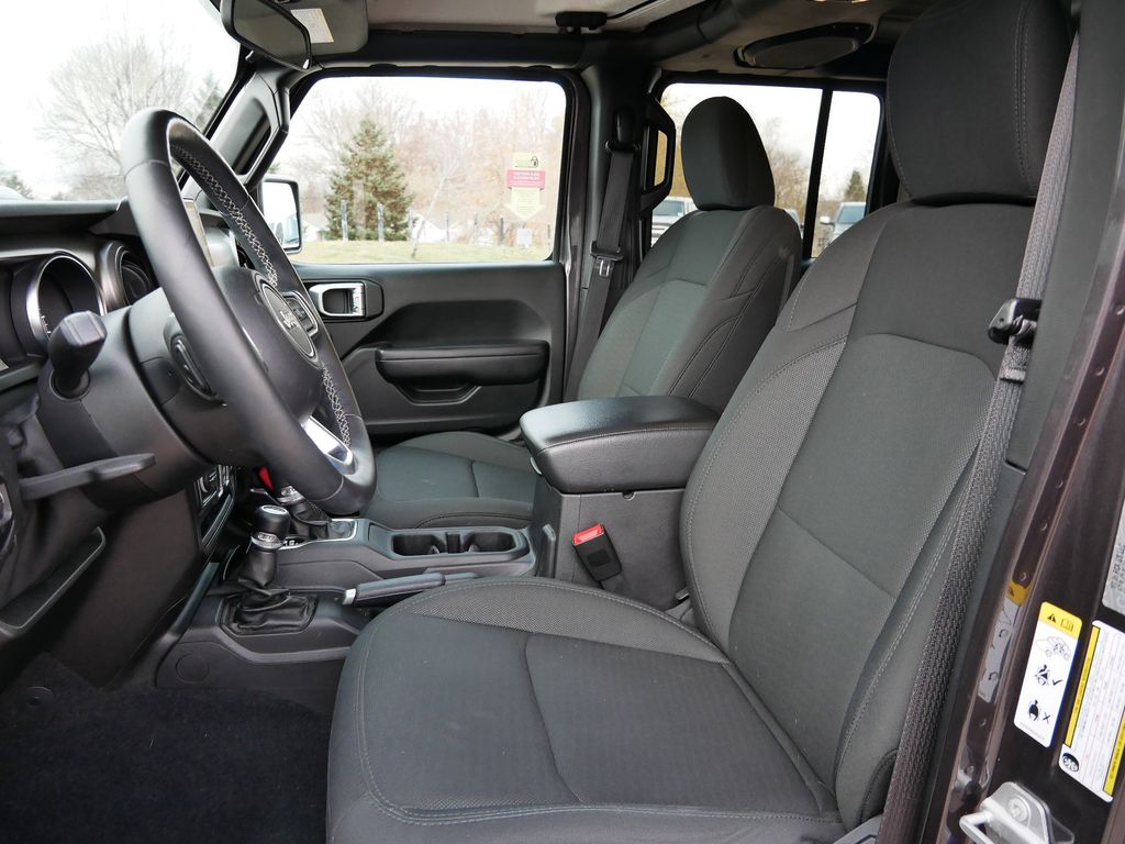 Thumbnail: 2020 Jeep Gladiator - 3