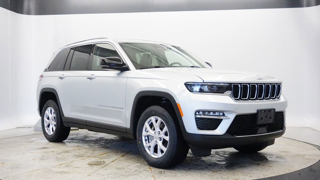 Thumbnail: 2022 Jeep Grand Cherokee - 9