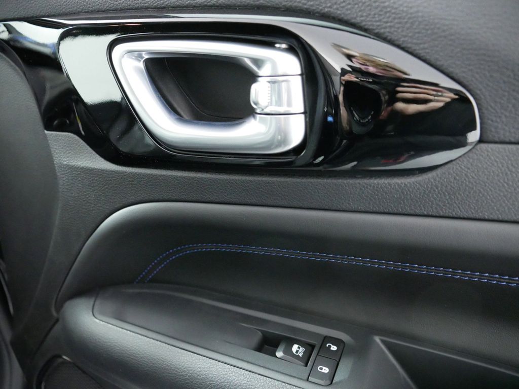 Thumbnail: 2025 Jeep Compass - 26