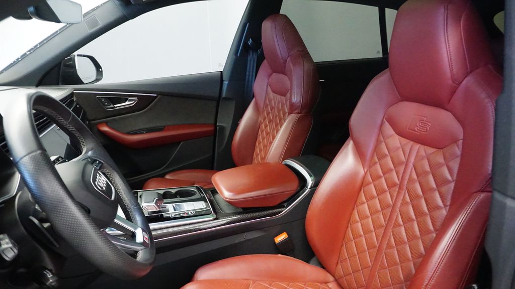 Thumbnail: 2022 Audi SQ8 - 24