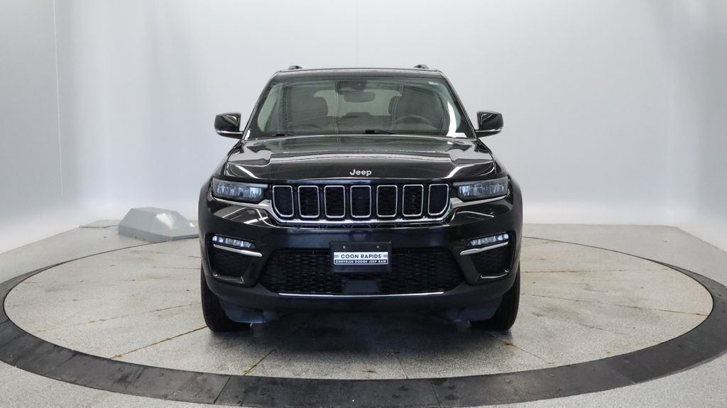 Thumbnail: 2023 Jeep Grand Cherokee - 8