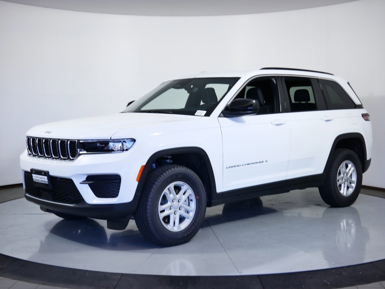 2024 Jeep Grand Cherokee Laredo -
                  Coon Rapids, MN