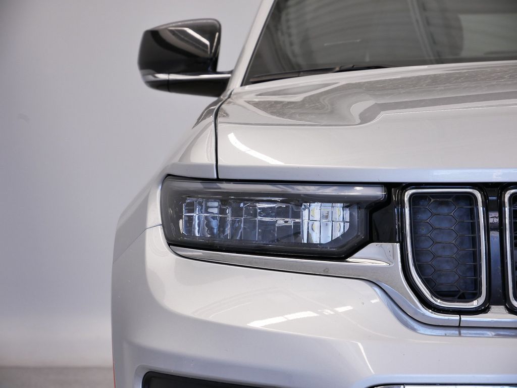 Thumbnail: 2024 Jeep Grand Cherokee L - 12