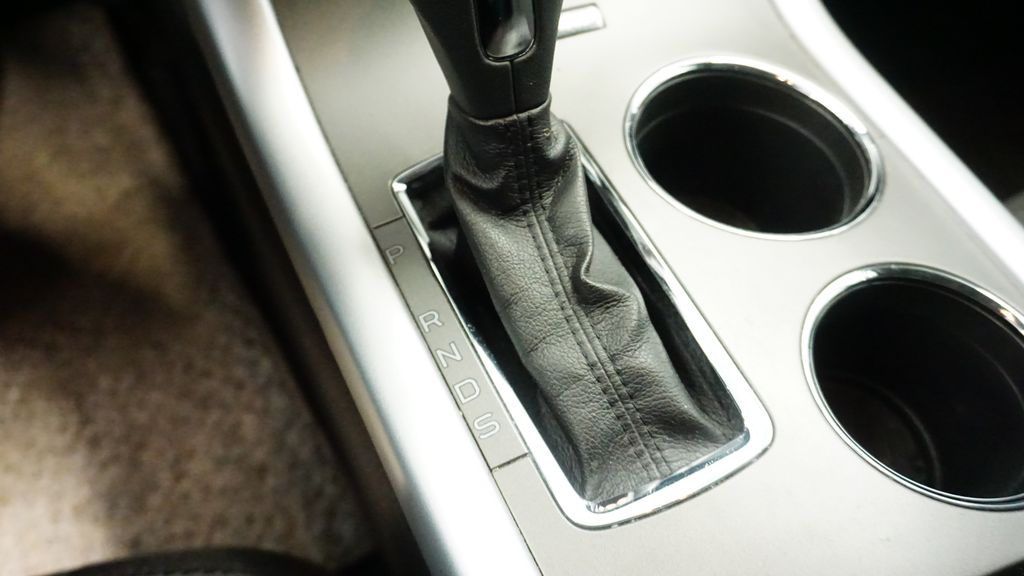 Thumbnail: 2013 Ford Edge - 27