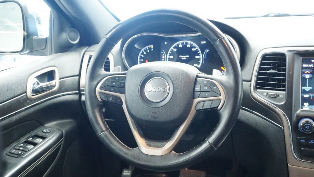 Thumbnail: 2017 Jeep Grand Cherokee - 25