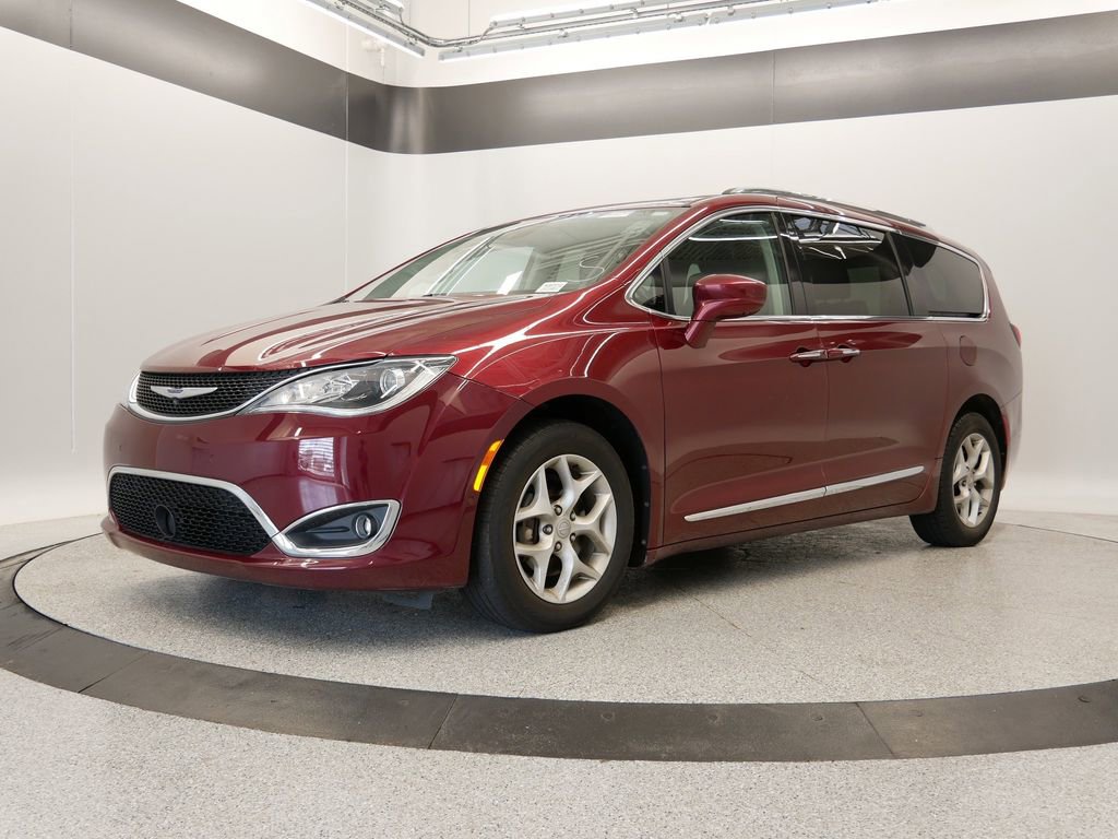 Thumbnail: 2019 Chrysler Pacifica - 13