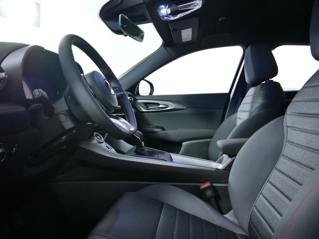 Thumbnail: 2024 Dodge Hornet - 33