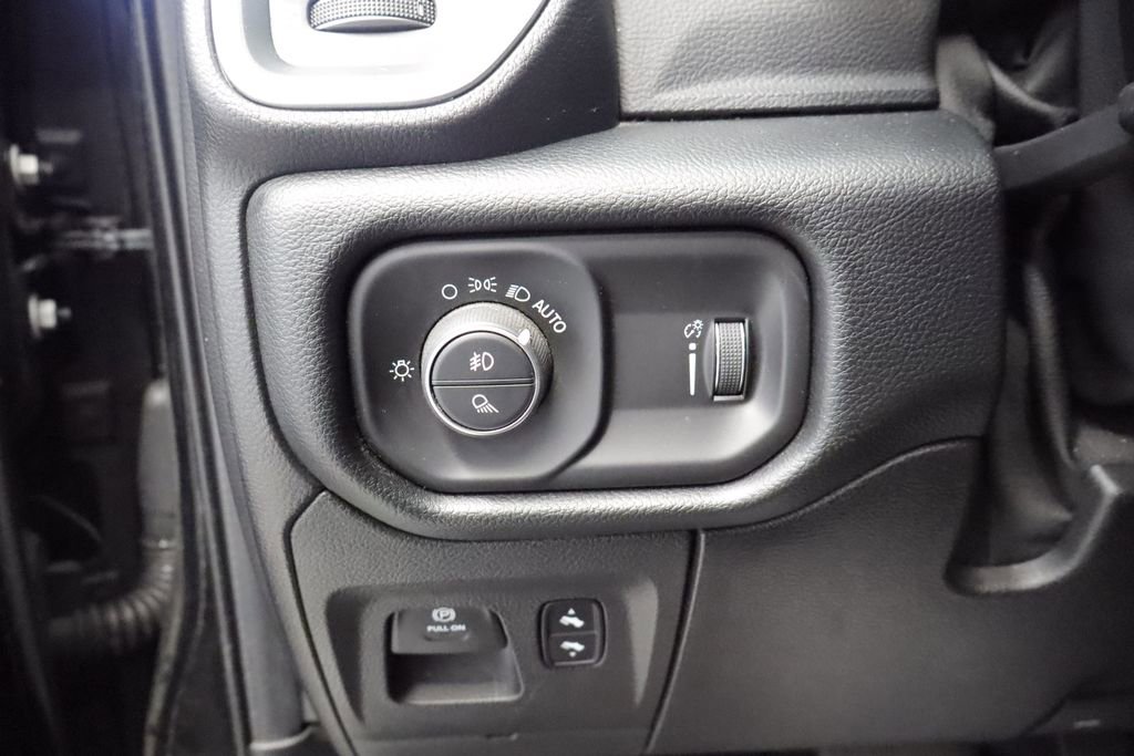 Thumbnail: 2020 RAM 1500 - 28