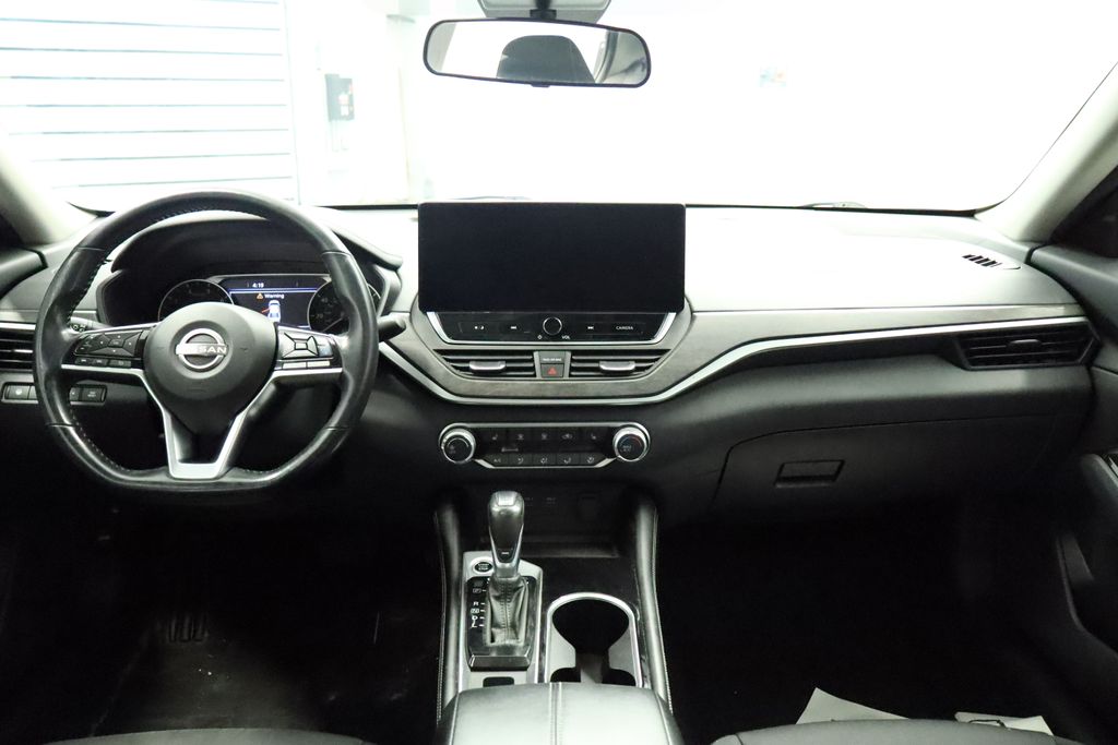 Thumbnail: 2023 Nissan Altima - 23