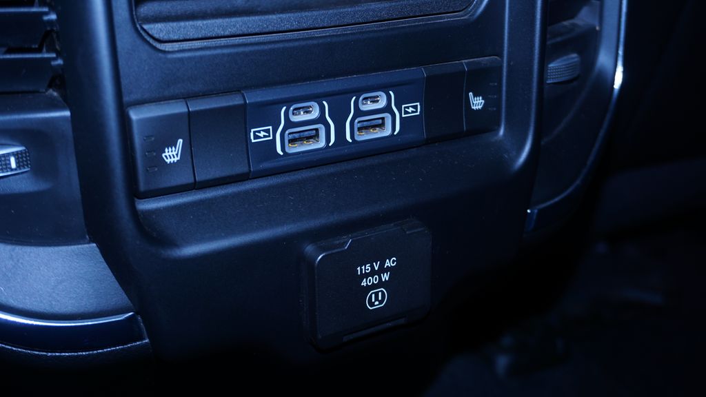 Thumbnail: 2025 RAM 1500 - 28