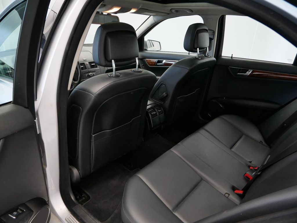 Thumbnail: 2011 Mercedes-Benz C-Class - 7
