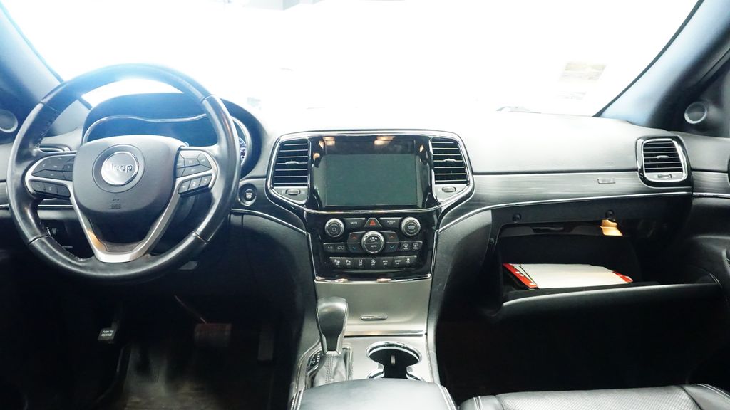 Thumbnail: 2021 Jeep Grand Cherokee - 22