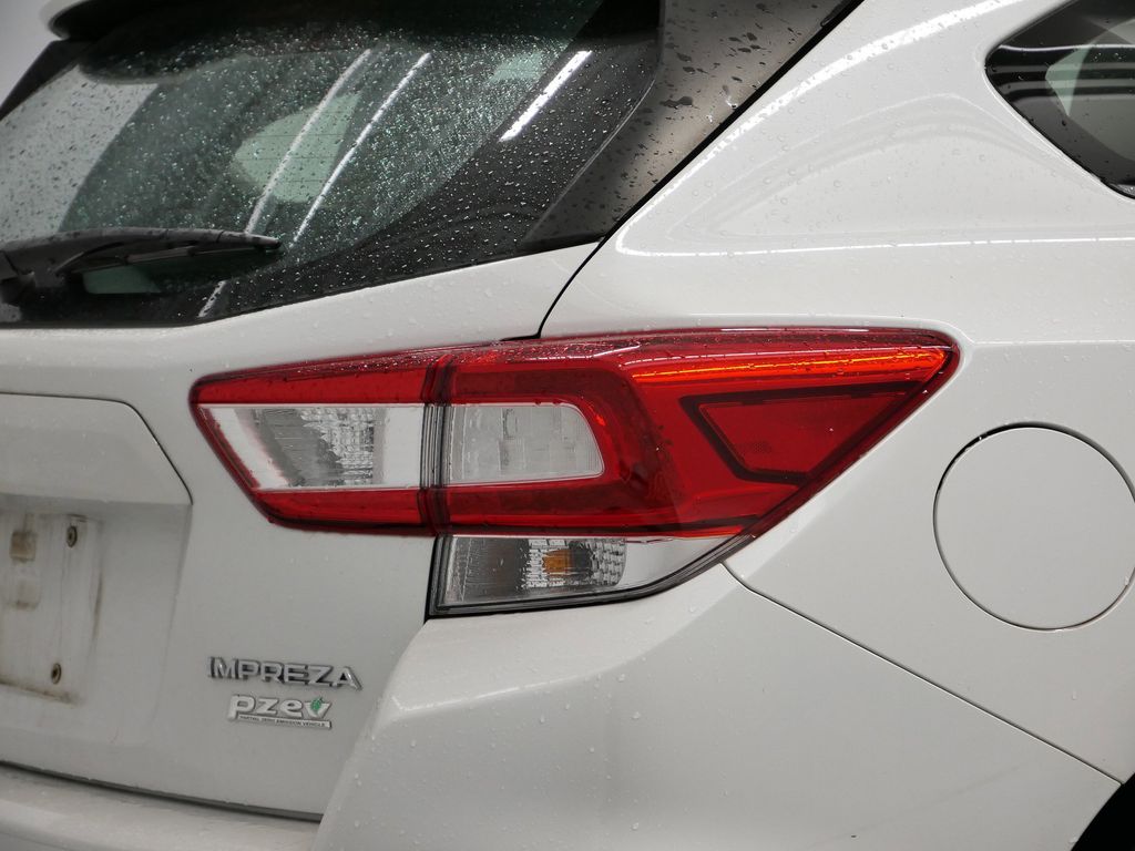 Thumbnail: 2017 Subaru Impreza - 18