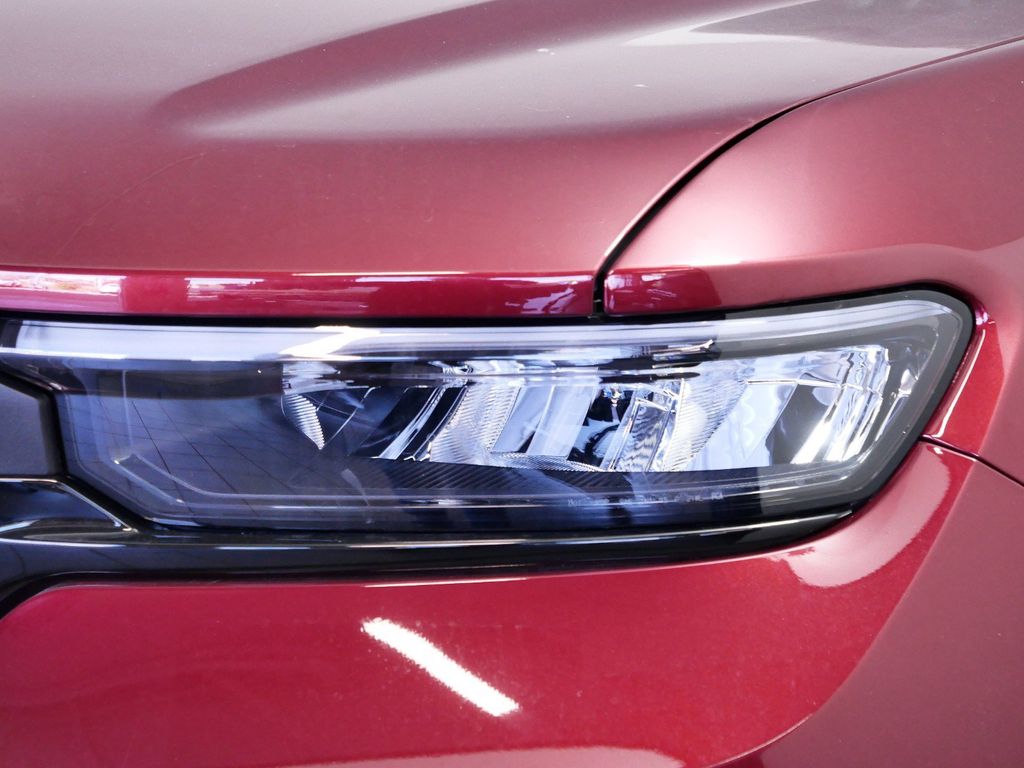 Thumbnail: 2025 Jeep Grand Cherokee L - 21