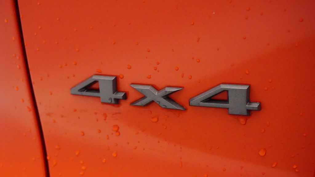 Thumbnail: 2021 Jeep Cherokee - 16