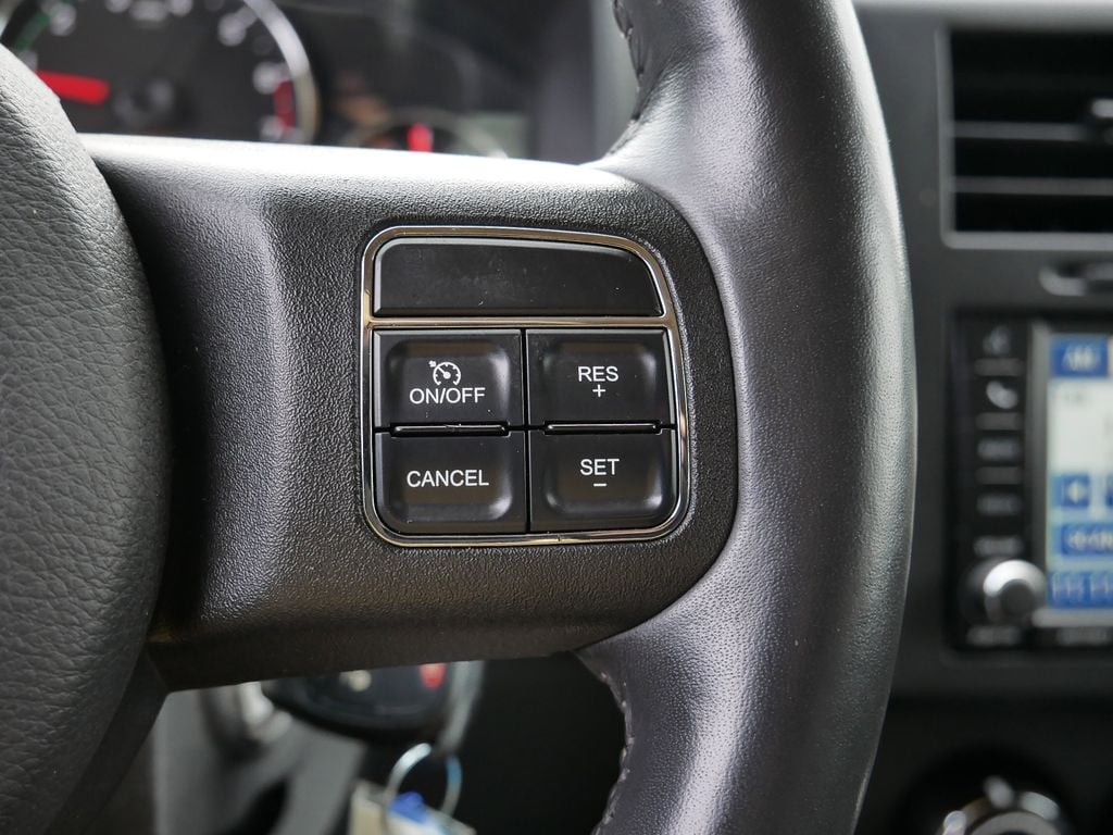 Thumbnail: 2012 Jeep Liberty - 25