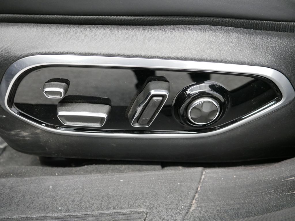 Thumbnail: 2024 Jeep Wagoneer S - 39