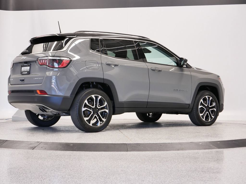 Thumbnail: 2022 Jeep Compass - 47