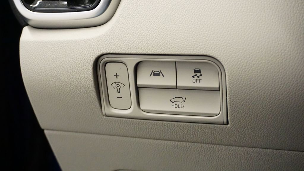 Thumbnail: 2023 Kia Sorento - 29