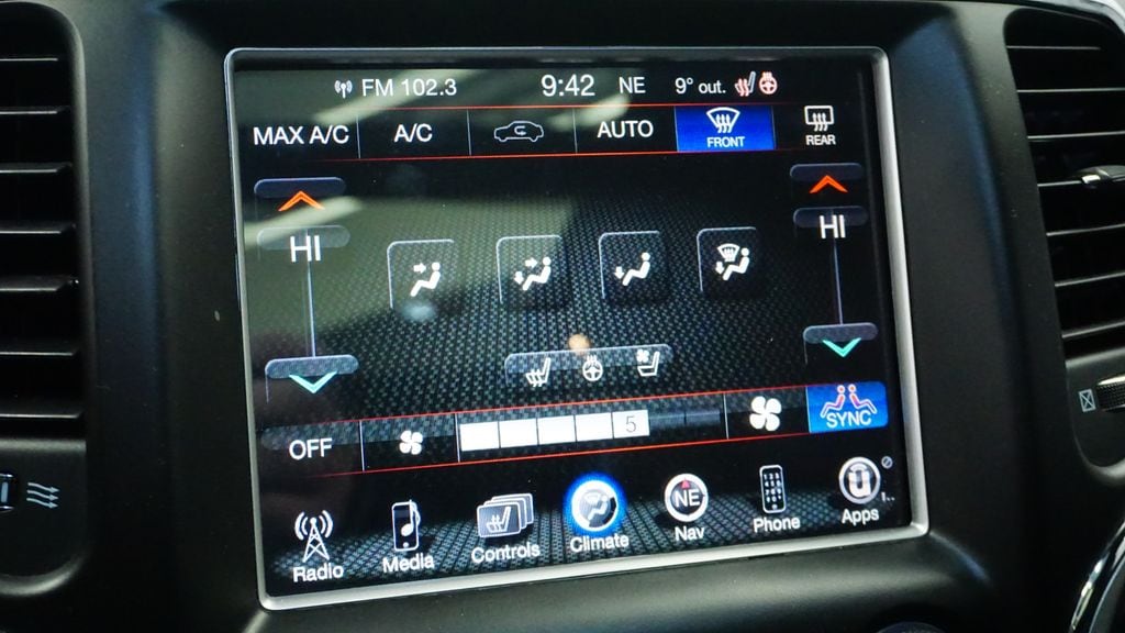 Thumbnail: 2016 Jeep Grand Cherokee - 34