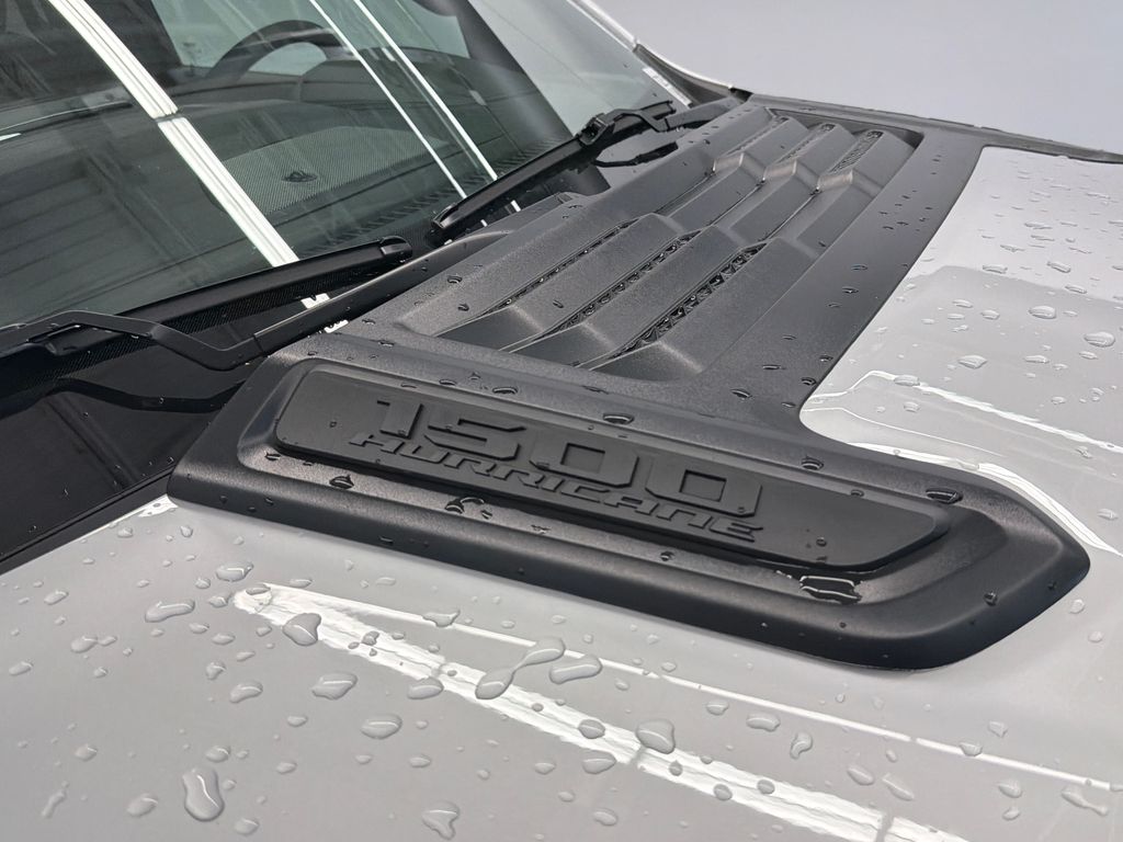 Thumbnail: 2026 RAM 1500 - 9