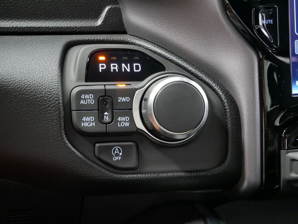 Thumbnail: 2026 RAM 1500 - 33