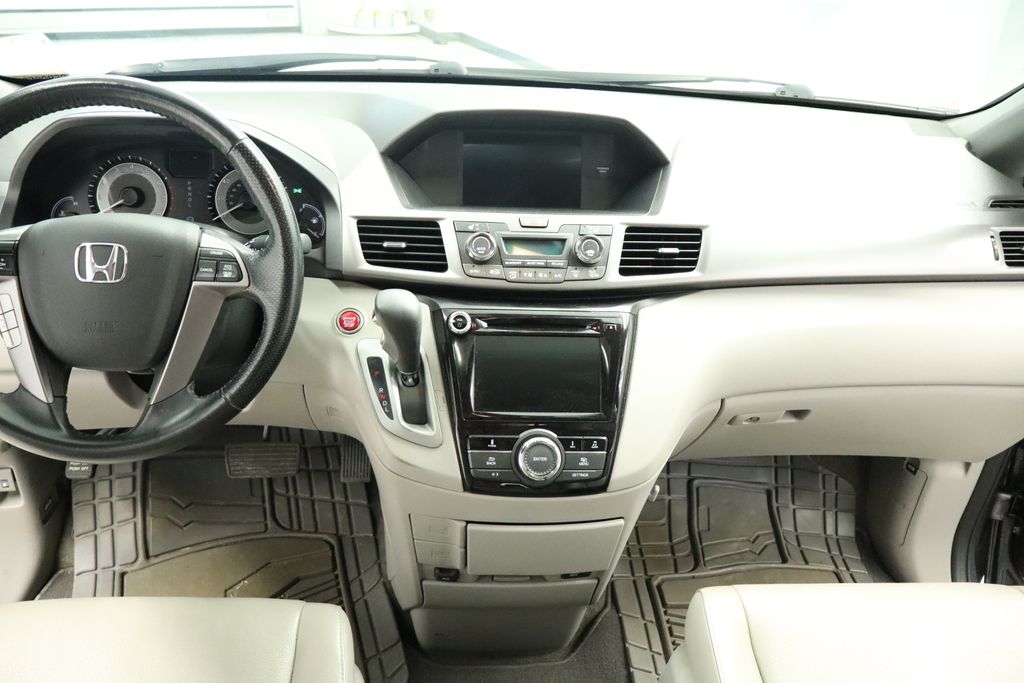 Thumbnail: 2015 Honda Odyssey - 24