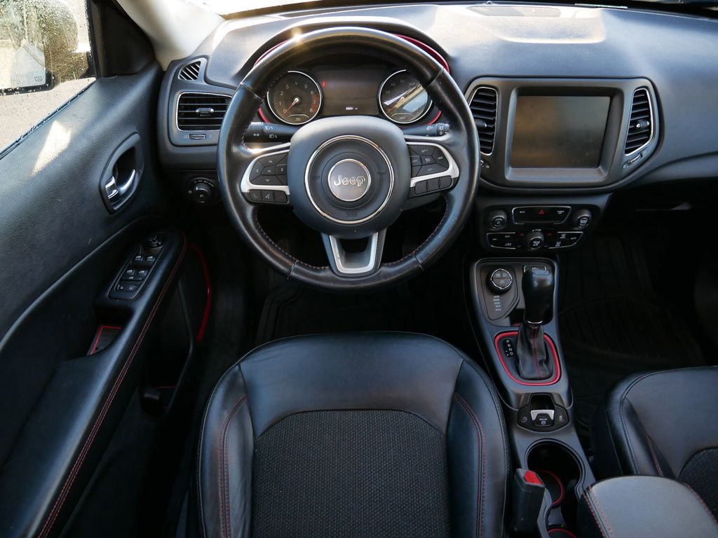 Thumbnail: 2020 Jeep Compass - 25