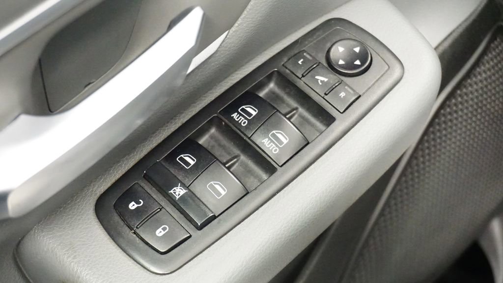 Thumbnail: 2019 RAM 1500 - 23