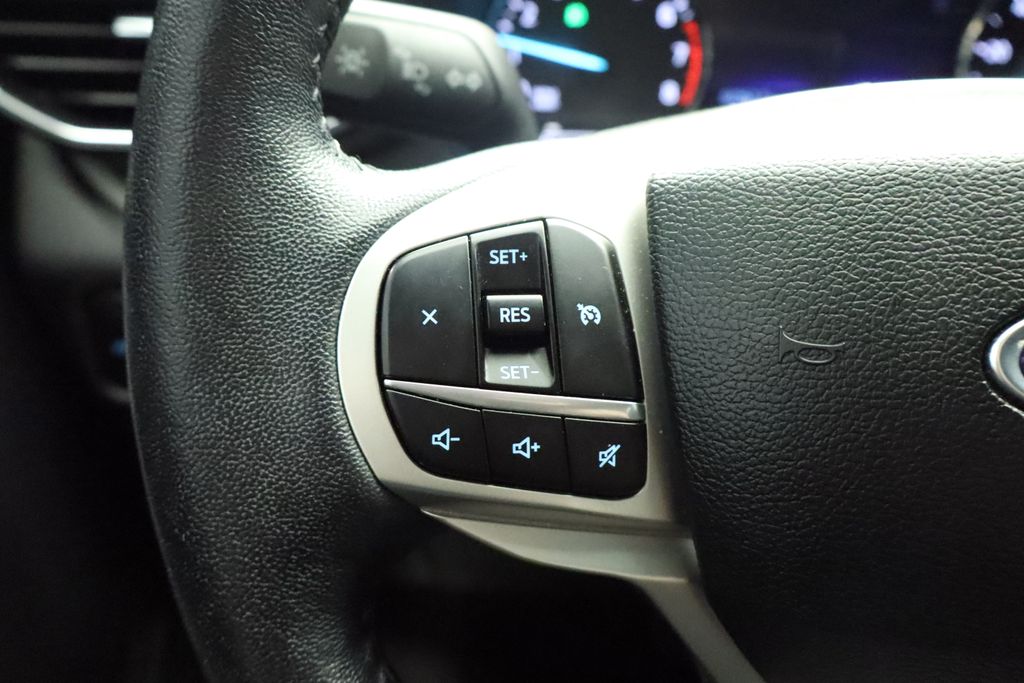 Thumbnail: 2023 Ford Explorer - 36