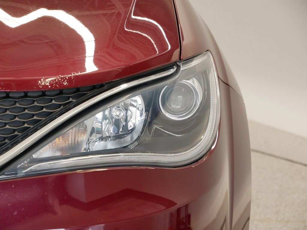 Thumbnail: 2019 Chrysler Pacifica - 14