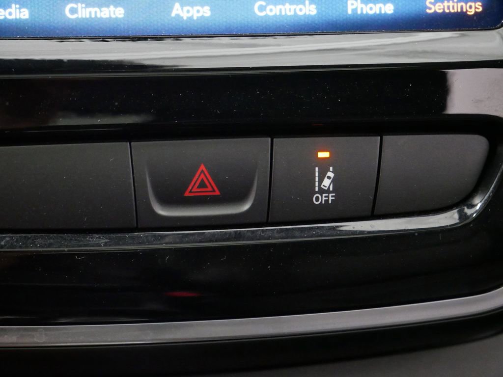 Thumbnail: 2022 Jeep Cherokee - 37