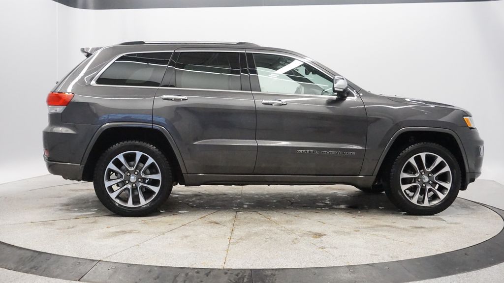 Thumbnail: 2017 Jeep Grand Cherokee - 7