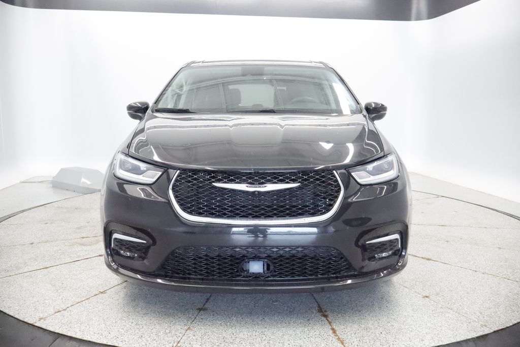 Thumbnail: 2023 Chrysler Pacifica - 2