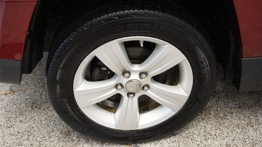 Thumbnail: 2012 Jeep Patriot - 14