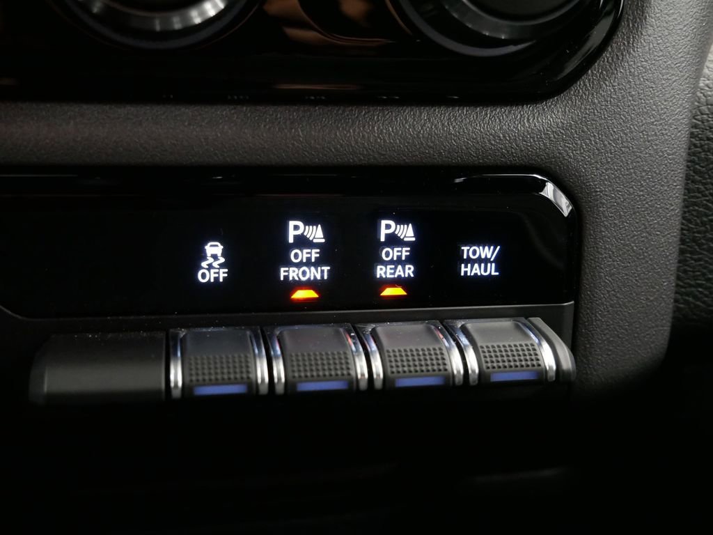 Thumbnail: 2025 RAM 1500 - 31