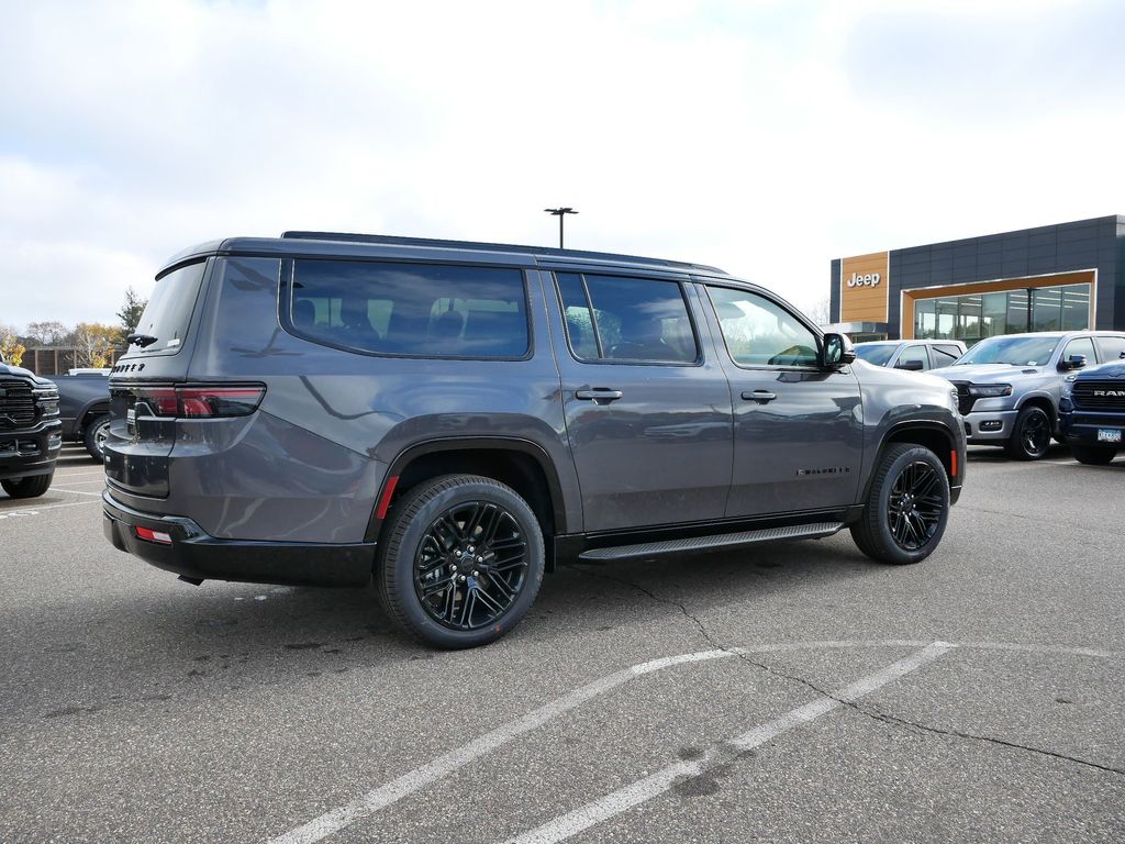 Thumbnail: 2025 Jeep Wagoneer - 46