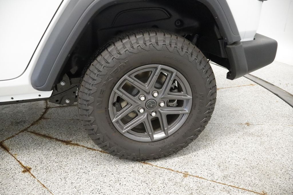 Thumbnail: 2026 Jeep Wrangler - 17