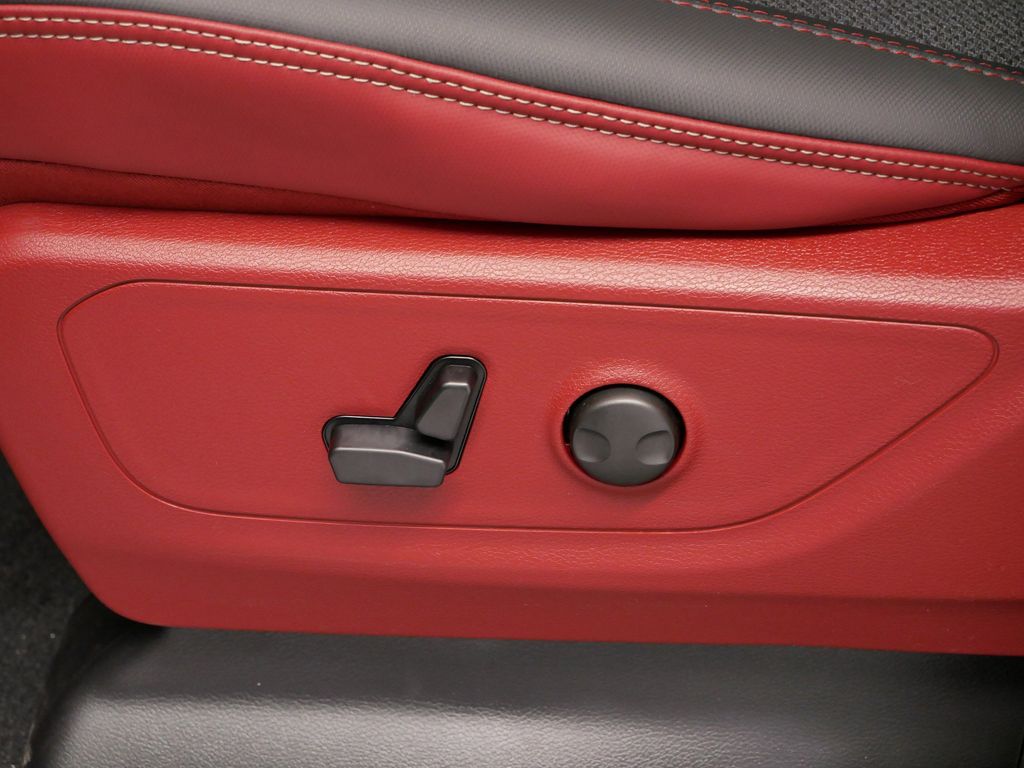 Thumbnail: 2026 RAM 1500 - 6